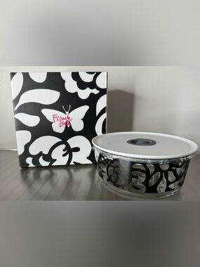 French Bull air tight Glass Storage Bowl with Lid - Black & White Floral pattern